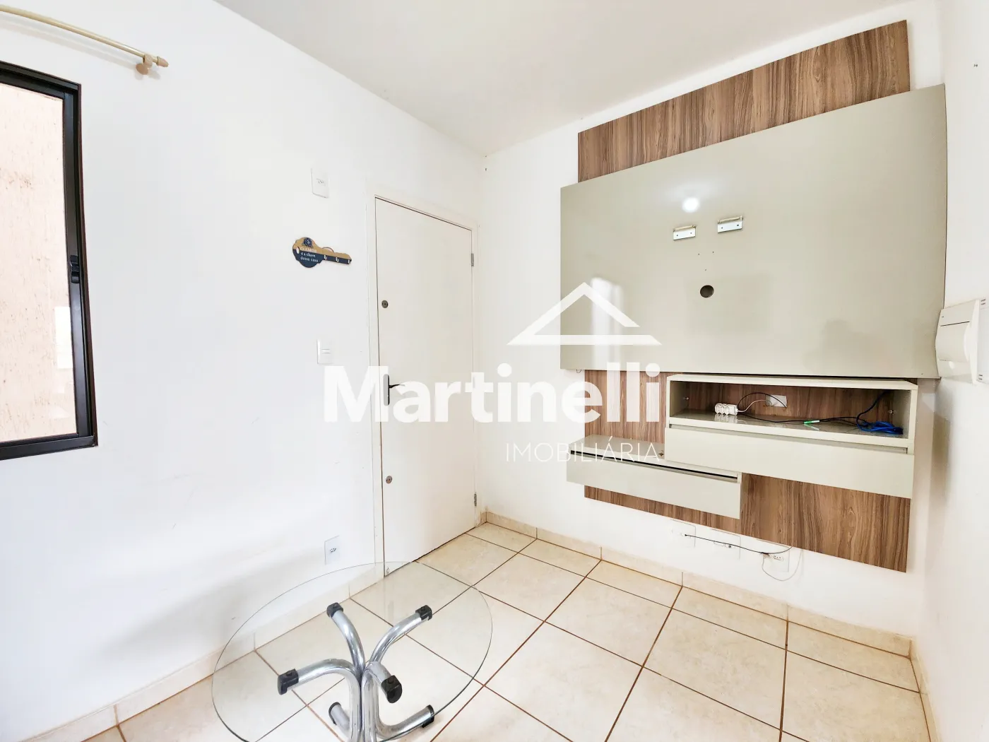 Alugar Apartamento / Padr&atilde;o em Ribeir&atilde;o Preto R$ 1.800,00 - Foto 2