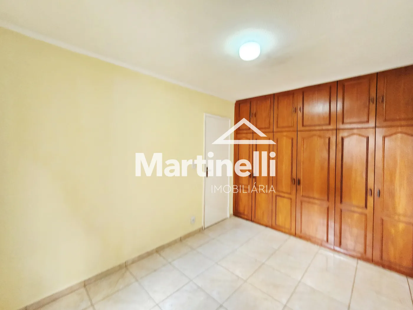 Alugar Apartamento / Padr&atilde;o em Ribeir&atilde;o Preto R$ 1.700,00 - Foto 12