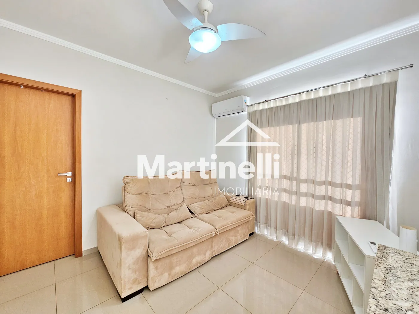Alugar Apartamento / Padr&atilde;o em Ribeir&atilde;o Preto R$ 1.800,00 - Foto 2