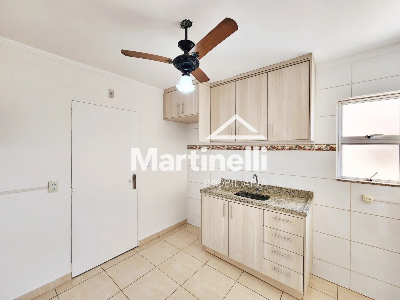 Alugar Apartamento / Padr&atilde;o em Ribeir&atilde;o Preto R$ 1.700,00 - Foto 4