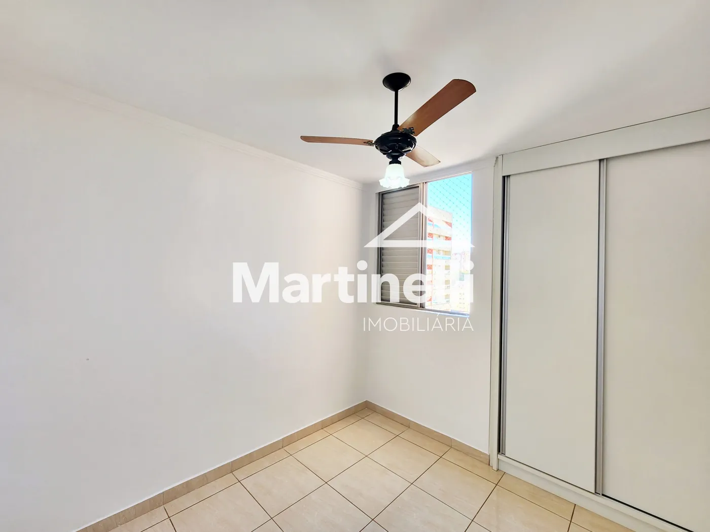 Alugar Apartamento / Padr&atilde;o em Ribeir&atilde;o Preto R$ 1.700,00 - Foto 14