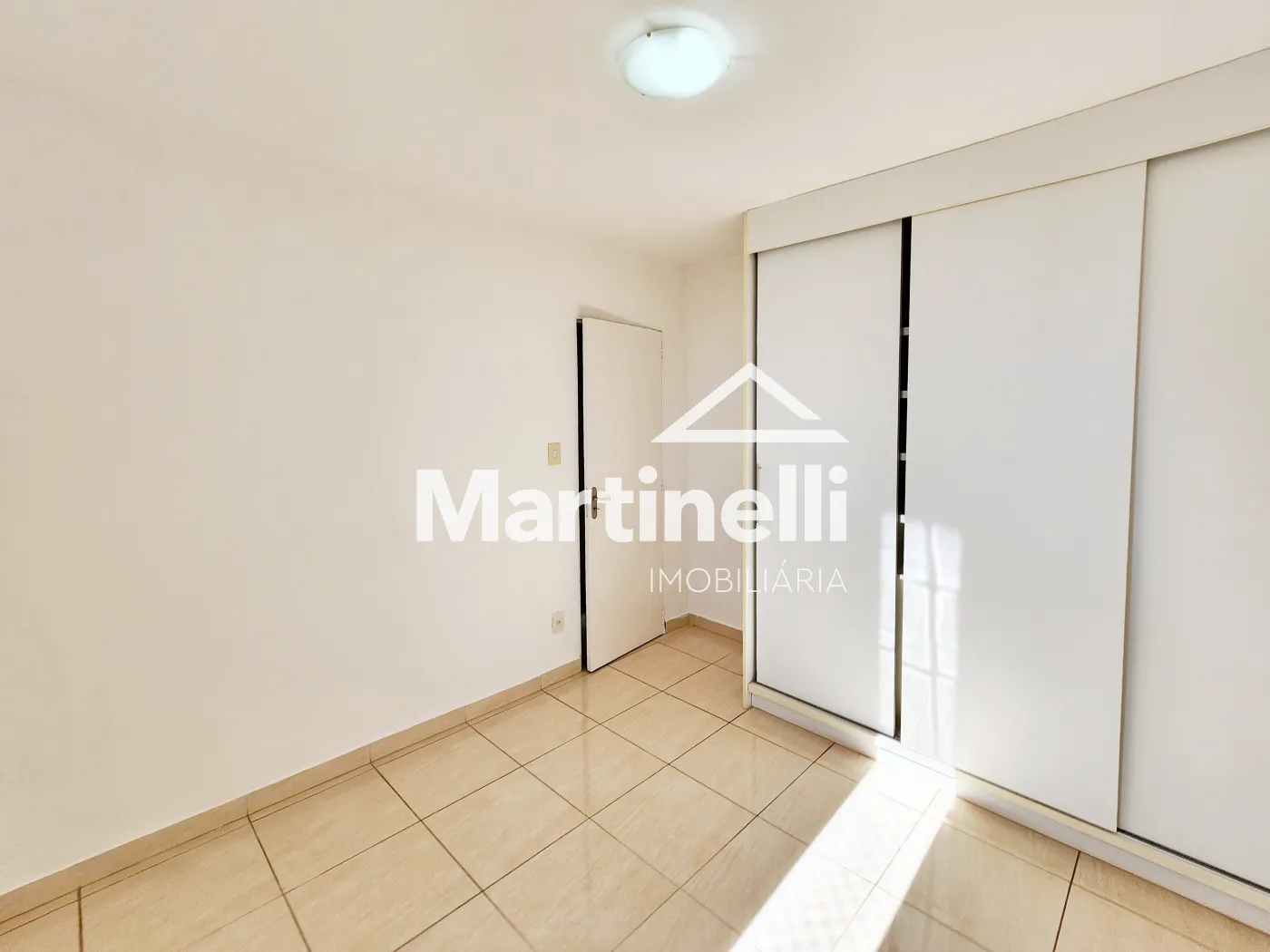 Alugar Apartamento / Padr&atilde;o em Ribeir&atilde;o Preto R$ 1.700,00 - Foto 18