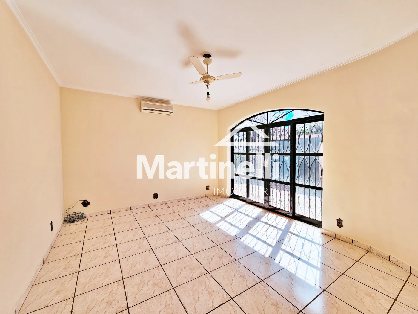 Comprar Casa / Sobrado Padr&atilde;o em Ribeir&atilde;o Preto R$ 1.160.000,00 - Foto 3