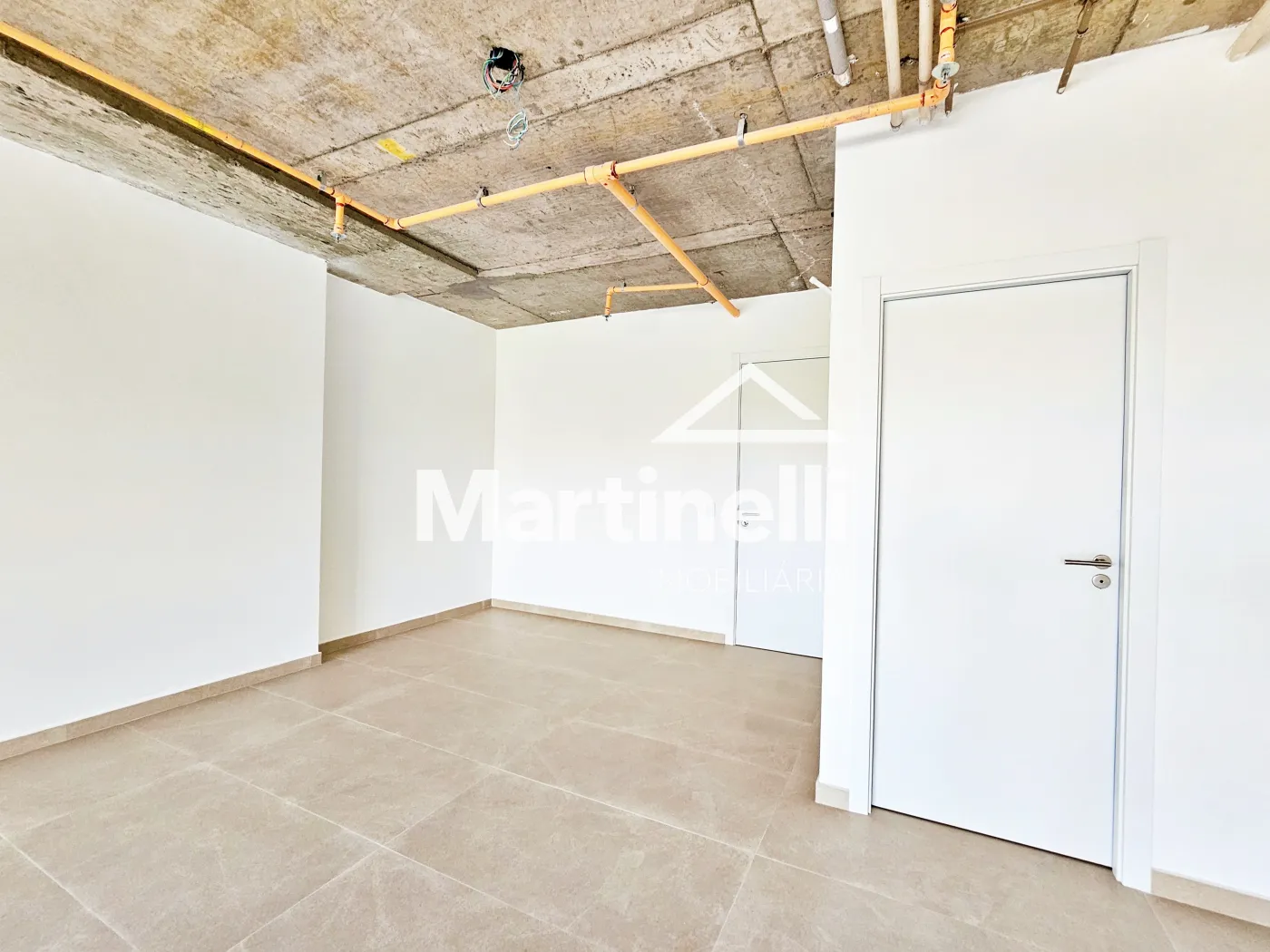 Alugar Comercial / Sala em Ribeir&atilde;o Preto R$ 6.470,00 - Foto 2