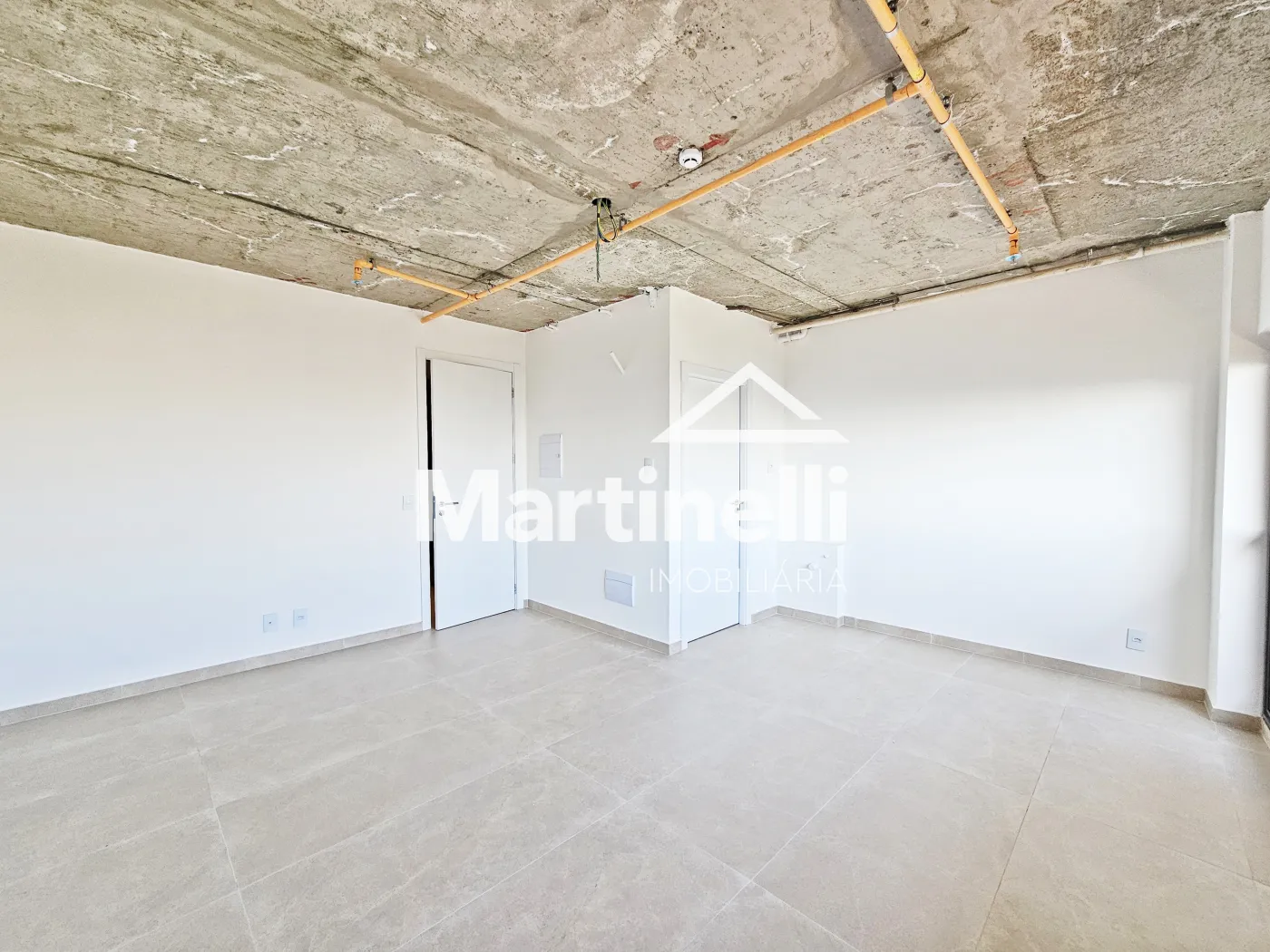 Alugar Comercial / Sala em Ribeir&atilde;o Preto R$ 3.500,00 - Foto 2