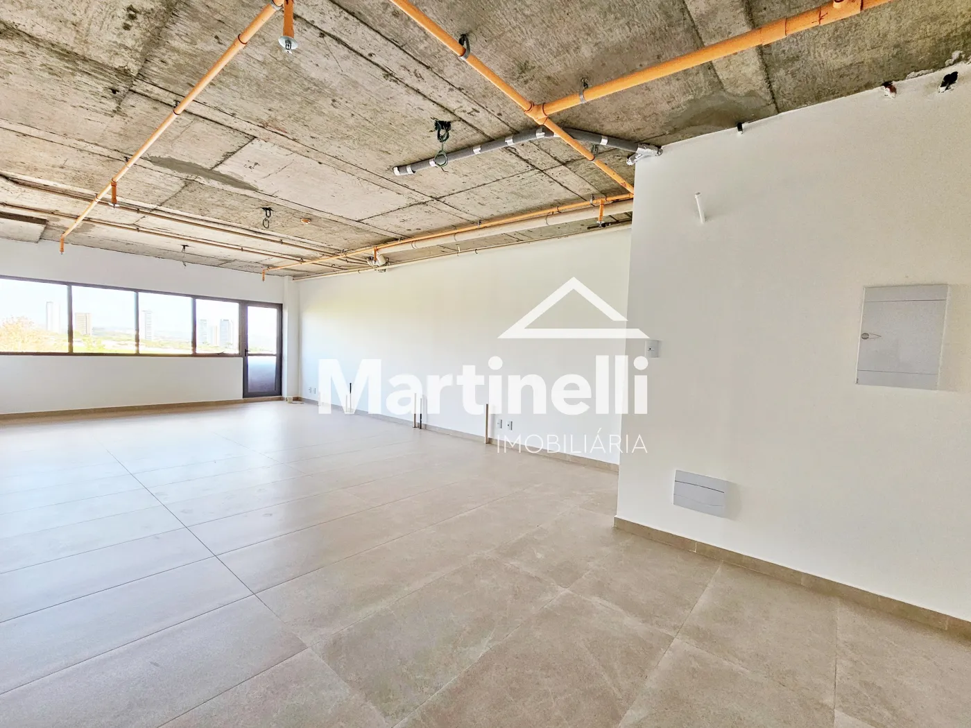 Alugar Comercial / Sala em Ribeir&atilde;o Preto R$ 6.470,00 - Foto 1