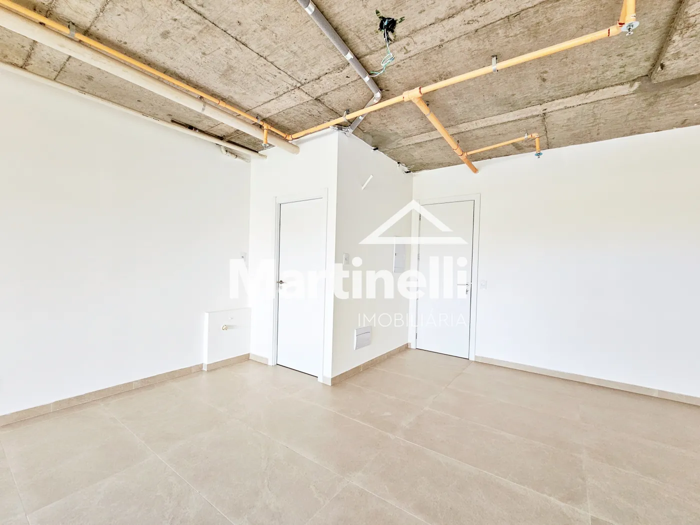 Alugar Comercial / Sala em Ribeir&atilde;o Preto R$ 6.470,00 - Foto 2