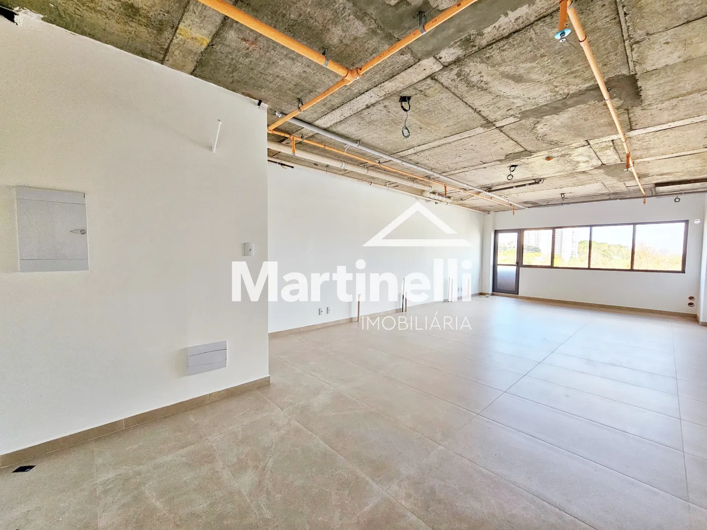 Alugar Comercial / Sala em Ribeir&atilde;o Preto R$ 6.470,00 - Foto 1