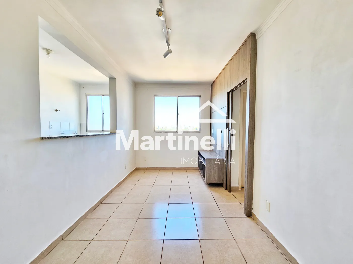 Alugar Apartamento / Padr&atilde;o em Ribeir&atilde;o Preto R$ 1.000,00 - Foto 2