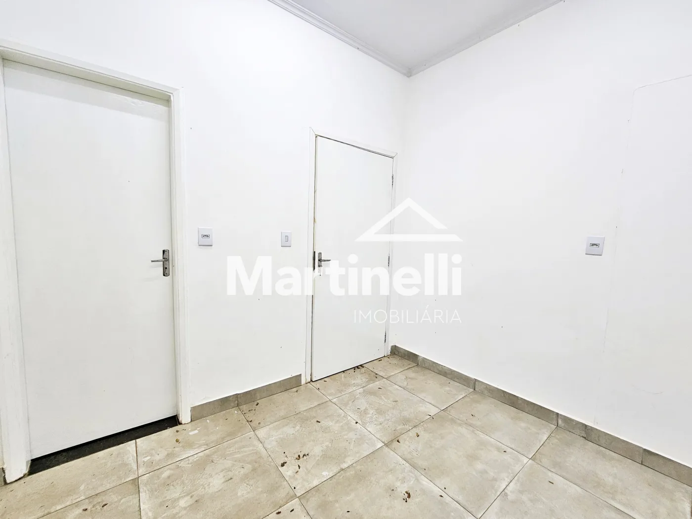Alugar Comercial / Im&oacute;vel em Ribeir&atilde;o Preto R$ 1.800,00 - Foto 9