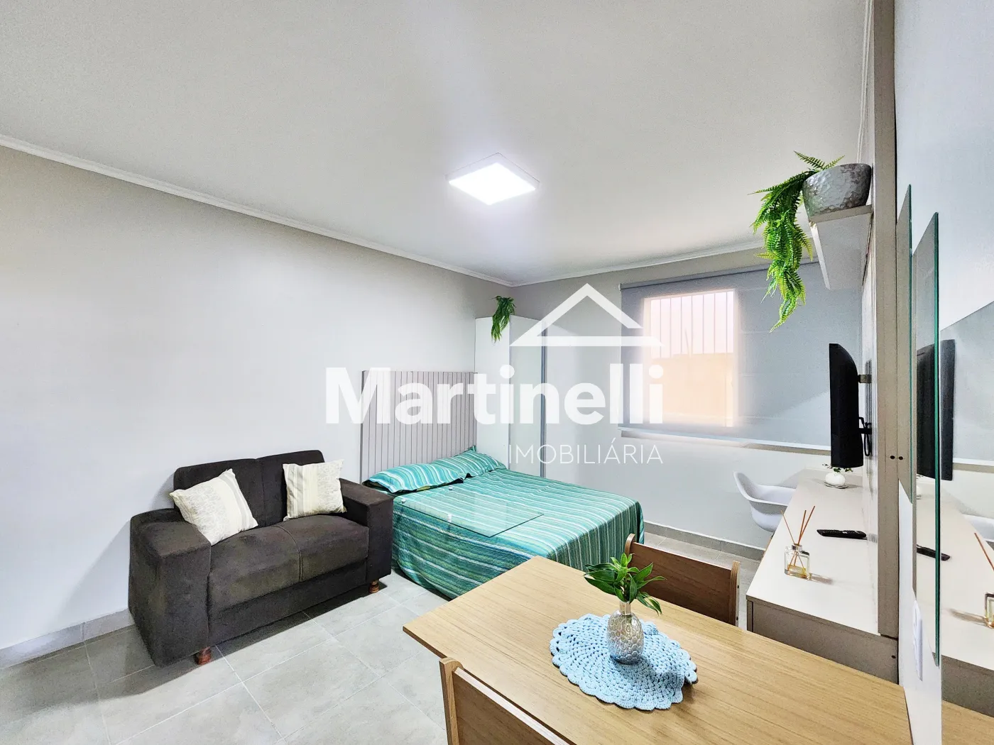Alugar Apartamento / Padr&atilde;o em Ribeir&atilde;o Preto R$ 1.650,00 - Foto 2