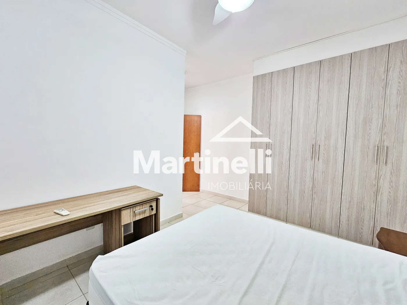 Alugar Apartamento / Padr&atilde;o em Ribeir&atilde;o Preto R$ 2.200,00 - Foto 10