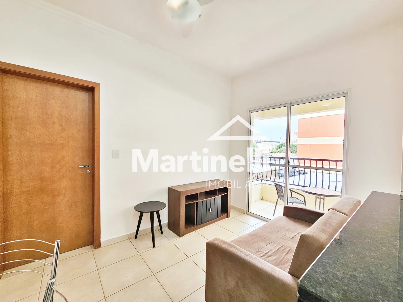 Alugar Apartamento / Padr&atilde;o em Ribeir&atilde;o Preto R$ 2.200,00 - Foto 1