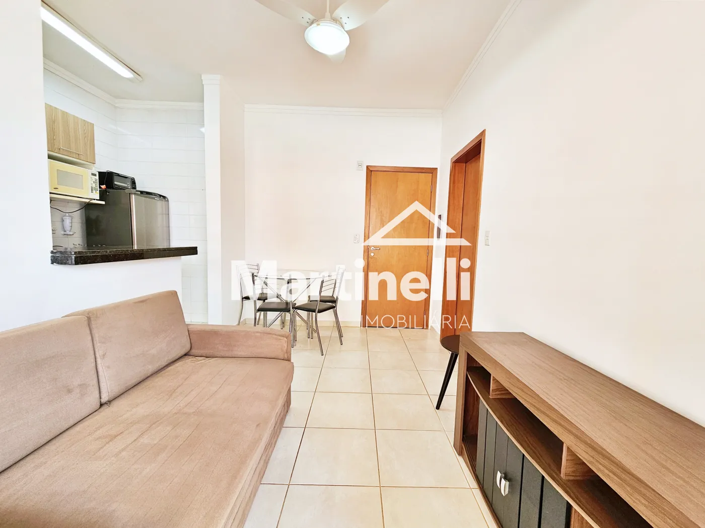 Alugar Apartamento / Padr&atilde;o em Ribeir&atilde;o Preto R$ 2.200,00 - Foto 4
