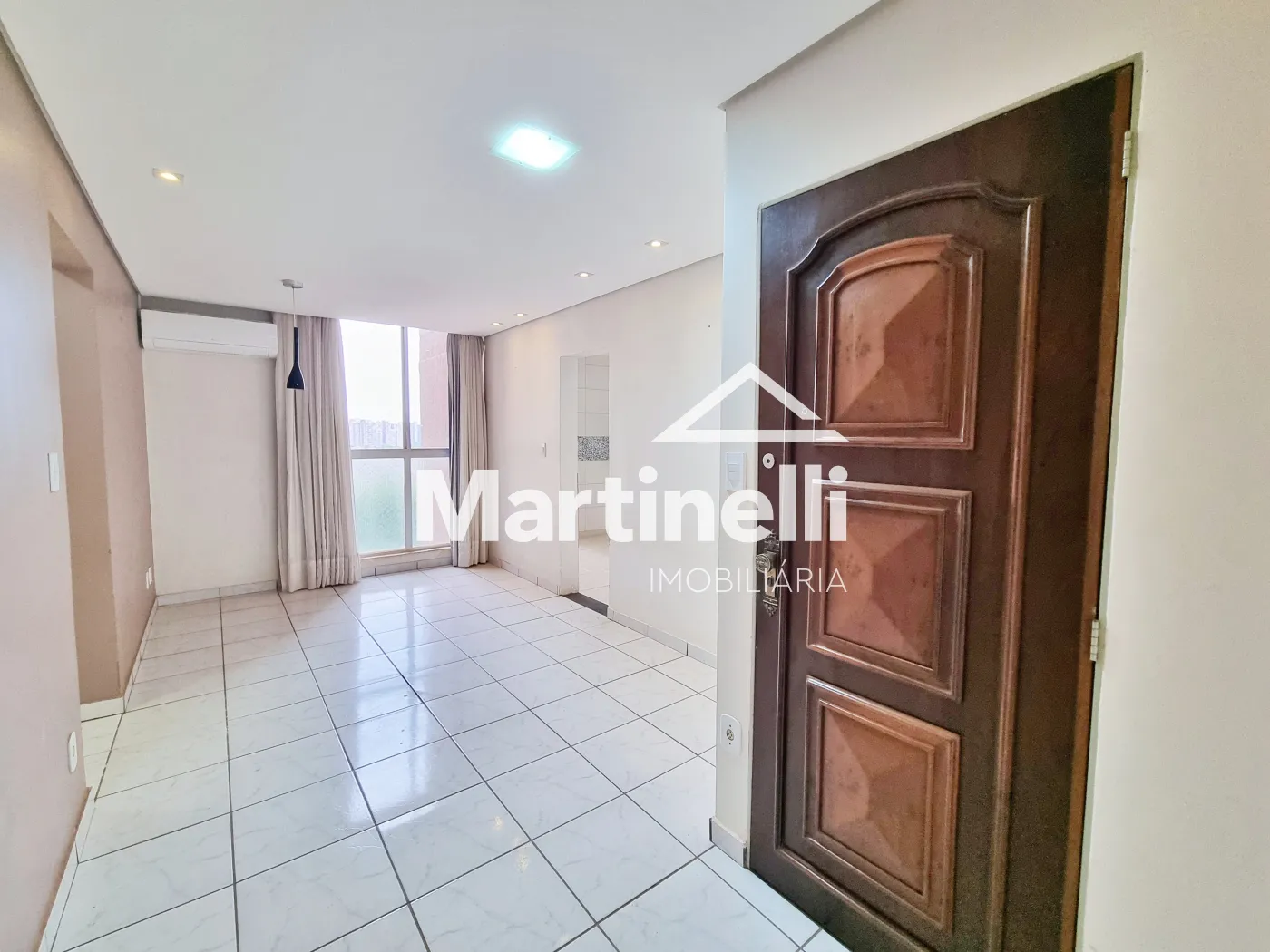 Alugar Apartamento / Padr&atilde;o em Ribeir&atilde;o Preto R$ 1.500,00 - Foto 1
