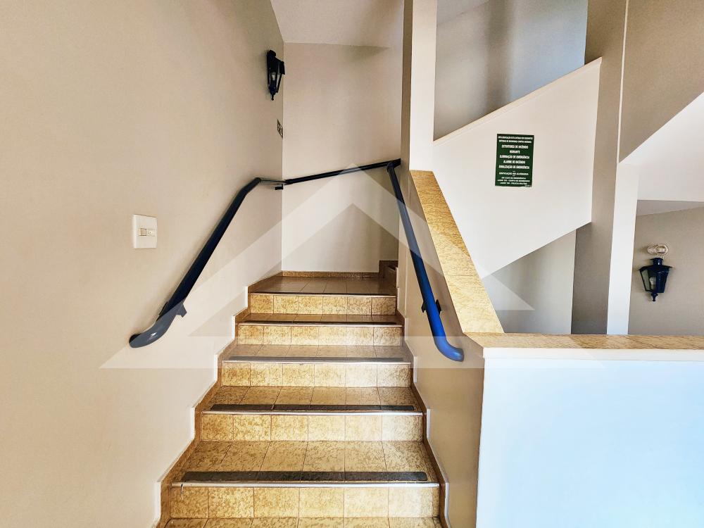 Alugar Apartamento / Padr&atilde;o em Ribeir&atilde;o Preto R$ 1.200,00 - Foto 16