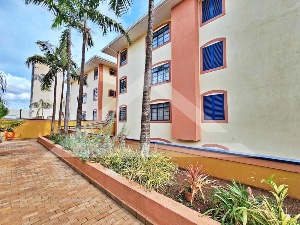 Alugar Apartamento / Padr&atilde;o em Ribeir&atilde;o Preto R$ 1.200,00 - Foto 14