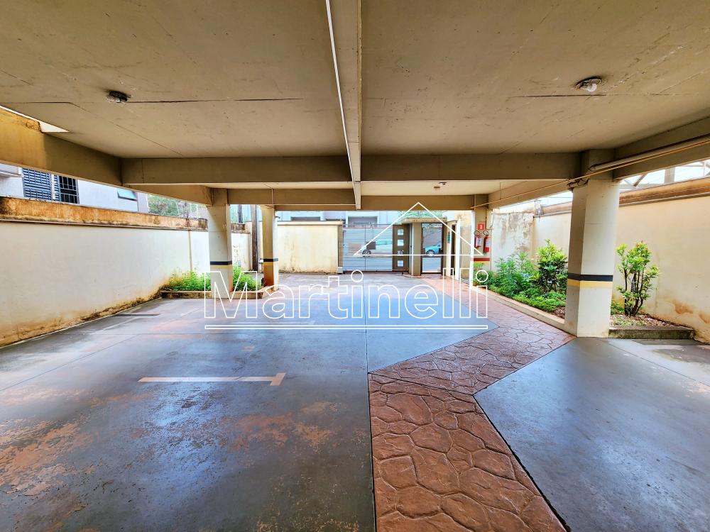 Alugar Apartamento / Padr&atilde;o em Ribeir&atilde;o Preto R$ 900,00 - Foto 14