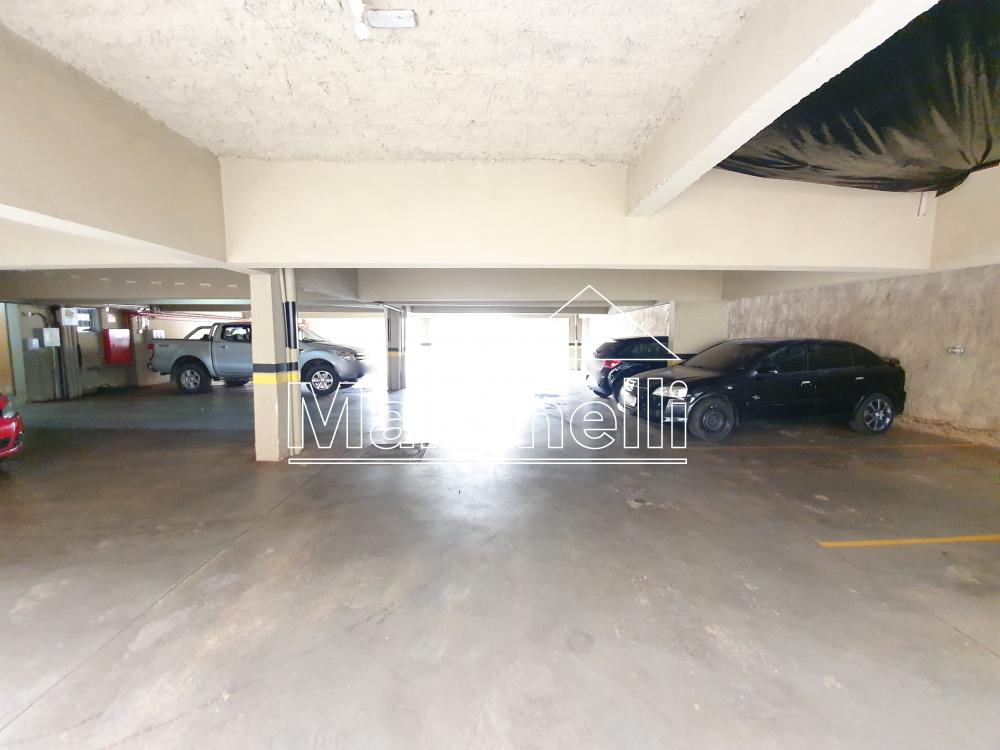 Alugar Apartamento / Padr&atilde;o em Ribeir&atilde;o Preto R$ 1.100,00 - Foto 18