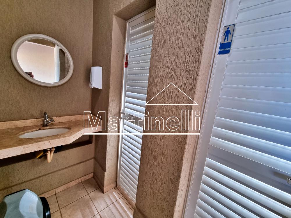 Alugar Apartamento / Padr&atilde;o em Ribeir&atilde;o Preto R$ 2.700,00 - Foto 20