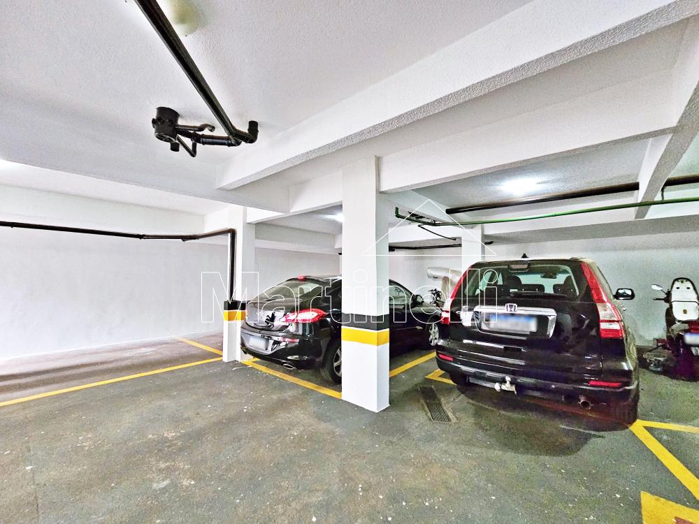 Alugar Apartamento / Padr&atilde;o em Ribeir&atilde;o Preto R$ 2.300,00 - Foto 17