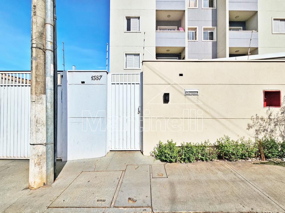 Alugar Apartamento / Padr&atilde;o em Ribeir&atilde;o Preto R$ 1.100,00 - Foto 14
