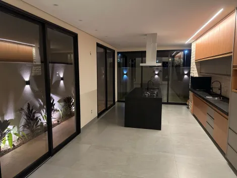 Cravinhos Cond. Alto da Boa Vista Casa Venda R$919.000,00 Condominio R$350,00 3 Dormitorios 4 Vagas Area do terreno 275.00m2 Area construida 150.00m2