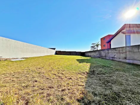 Cravinhos Cond. Ana Carolina Terreno Venda R$320.000,00 Condominio R$760,00  Area do terreno 780.00m2 