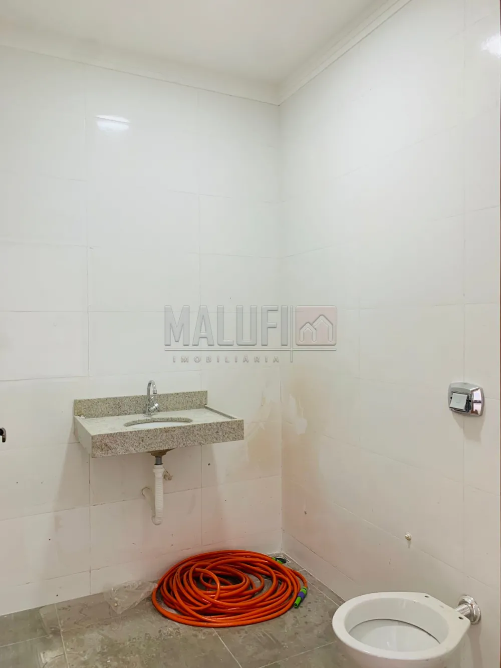 Alugar Comerciais / Barrac&atilde;o em Ol&iacute;mpia R$ 4.000,00 - Foto 3