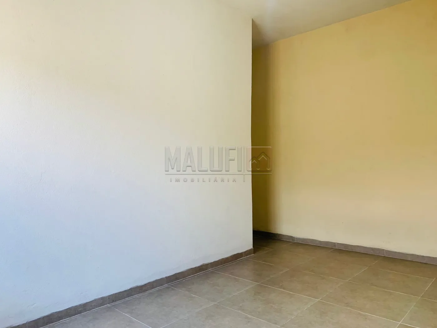 Alugar Casas / Padr&atilde;o em Ol&iacute;mpia R$ 1.600,00 - Foto 3