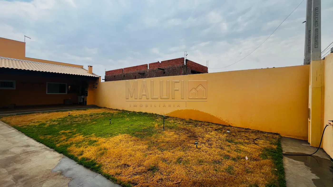 Alugar Casas / Padr&atilde;o em Ol&iacute;mpia R$ 2.200,00 - Foto 1
