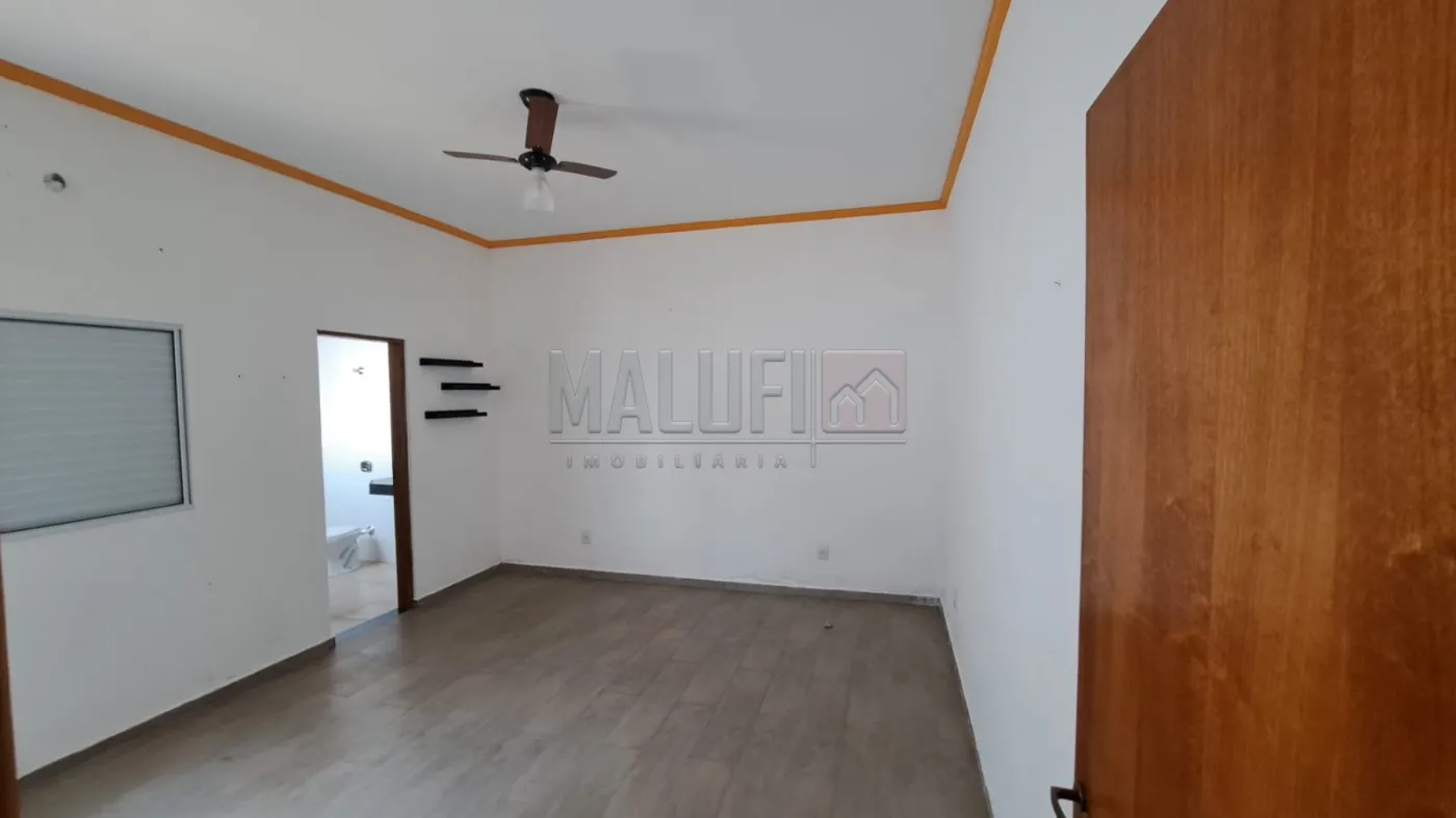 Alugar Casas / Padr&atilde;o em Ol&iacute;mpia R$ 2.200,00 - Foto 24