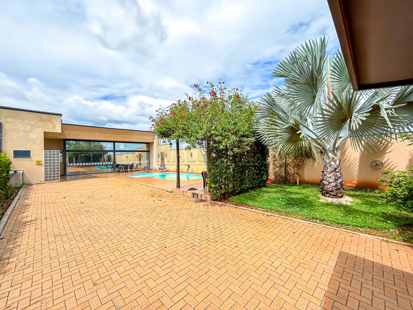 Comprar Casas / Ed&iacute;cula em Ol&iacute;mpia R$ 600.000,00 - Foto 1