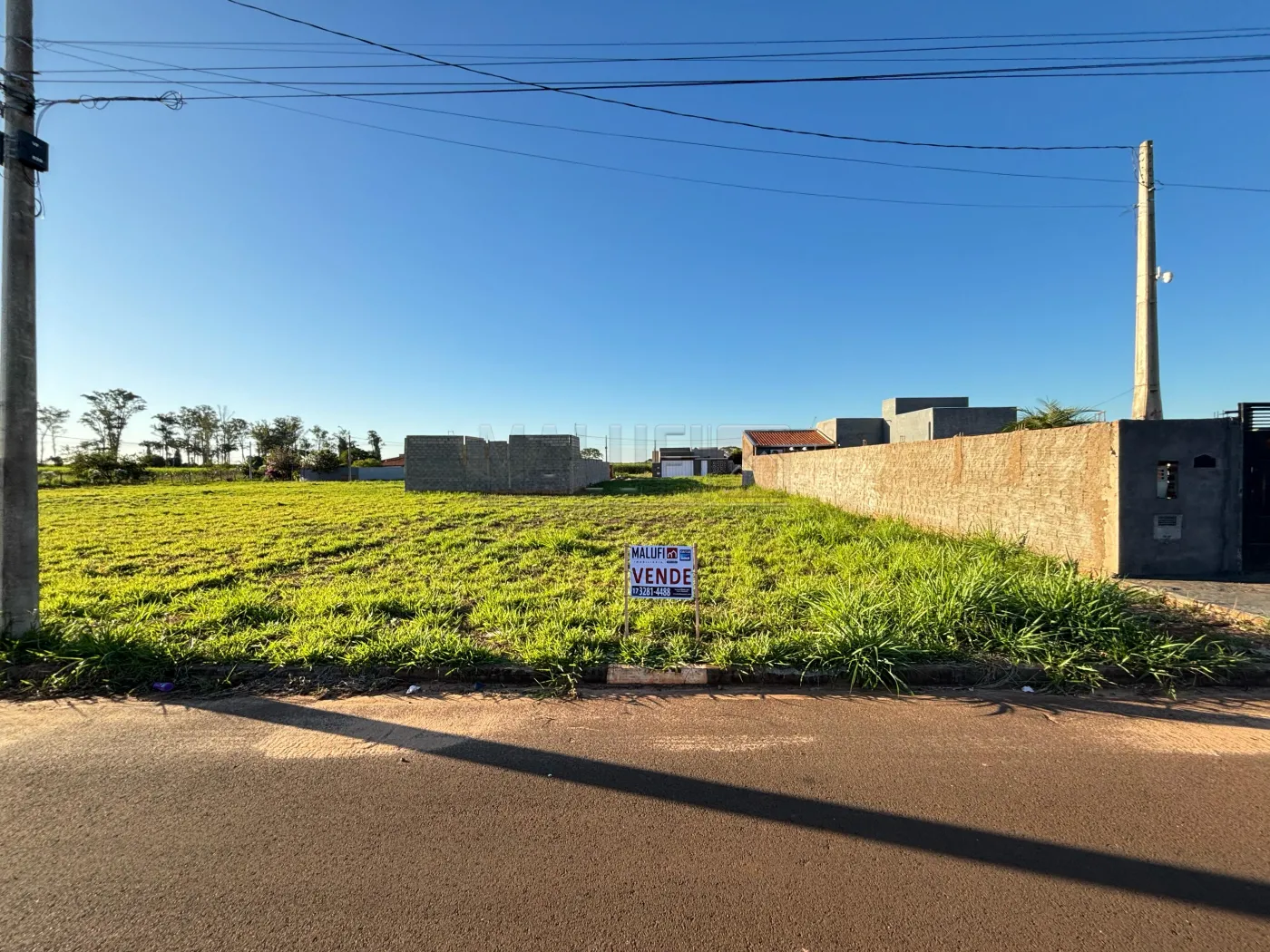 Comprar Terrenos / Padr&atilde;o em Ol&iacute;mpia R$ 130.000,00 - Foto 1