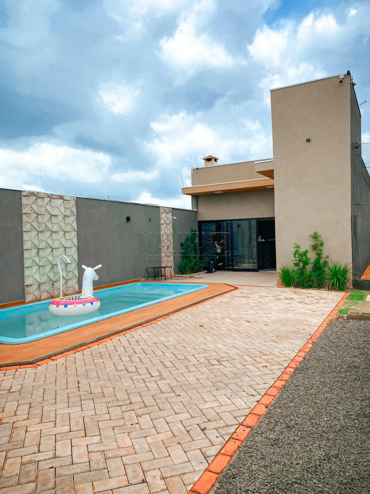 Comprar Casas / Mobiliadas em Ol&iacute;mpia R$ 750.000,00 - Foto 2