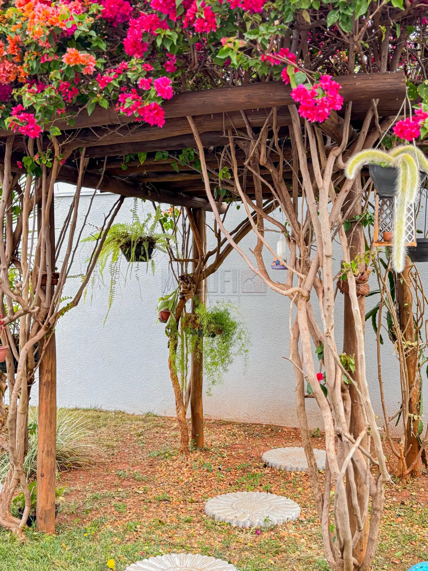 Comprar Casas / Padr&atilde;o em Ol&iacute;mpia R$ 680.000,00 - Foto 5