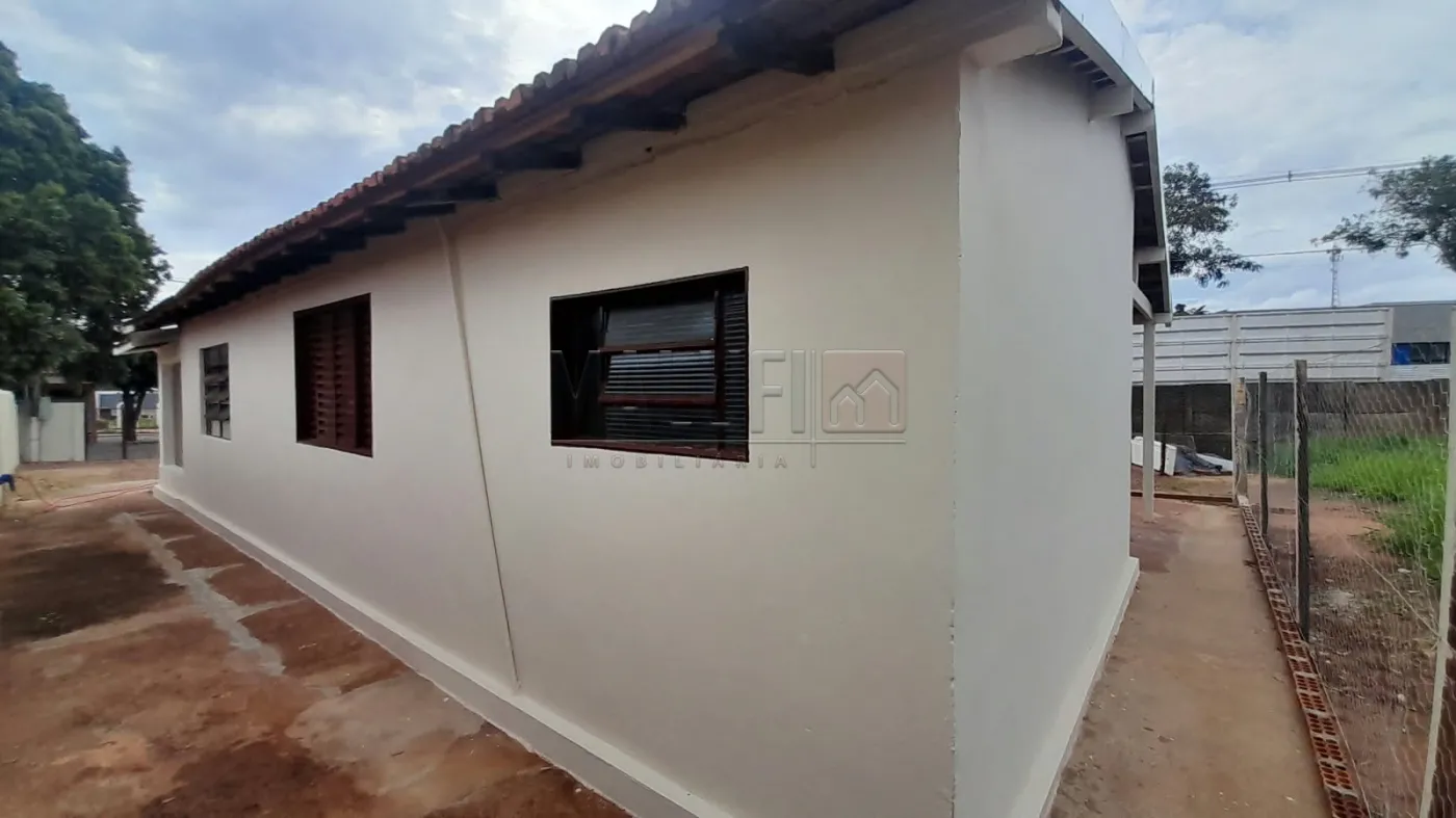 Alugar Casas / Padr&atilde;o em Ol&iacute;mpia R$ 1.750,00 - Foto 12