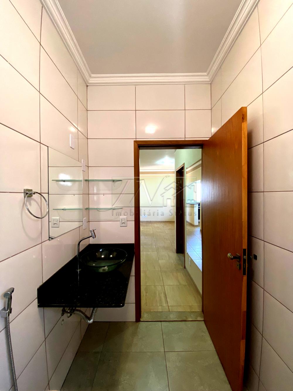 Alugar Residenciais / Casas em Santa Cruz do Rio Pardo R$ 1.600,00 - Foto 9