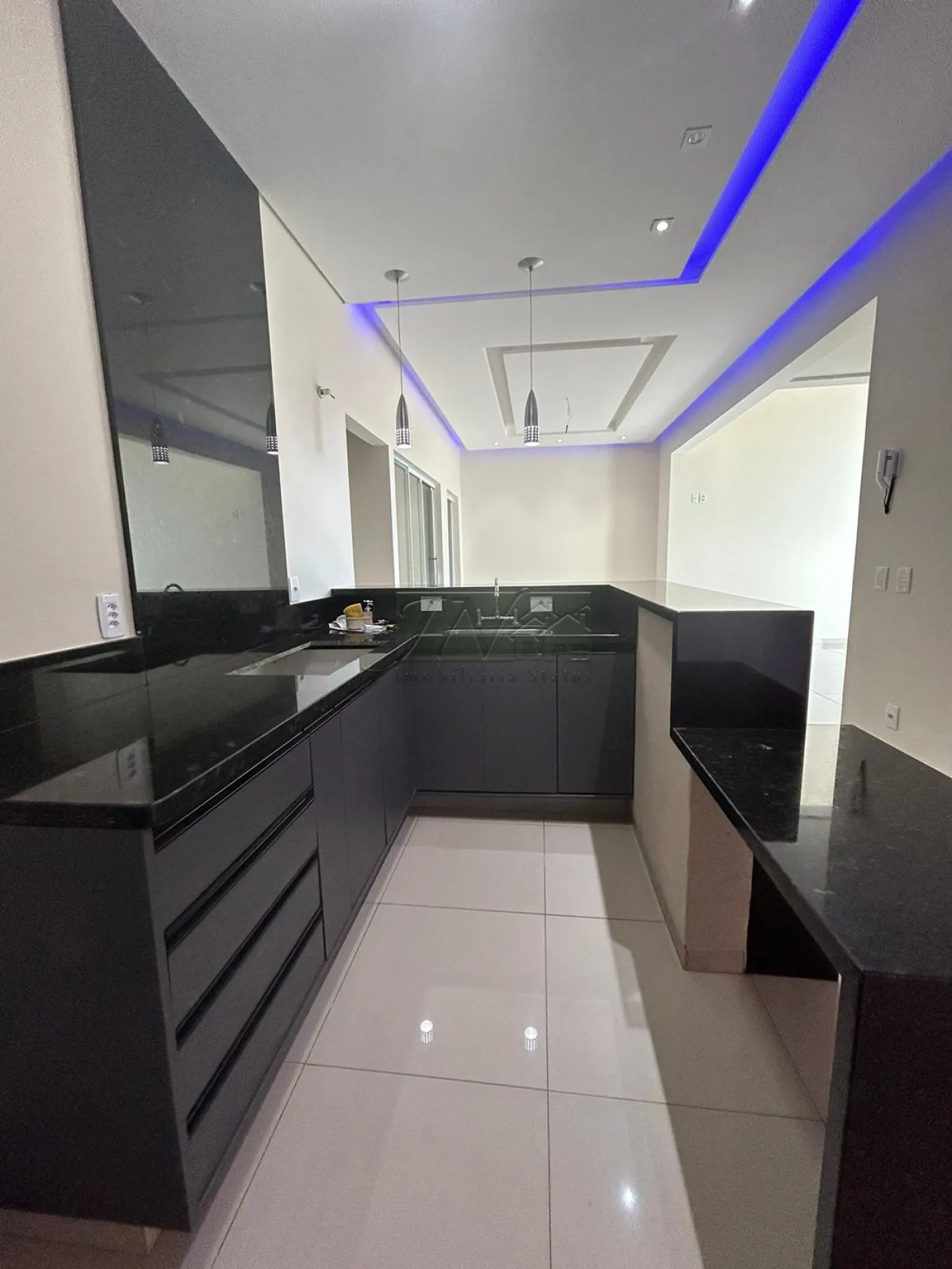 Alugar Residenciais / Casas em Santa Cruz do Rio Pardo R$ 2.700,00 - Foto 9