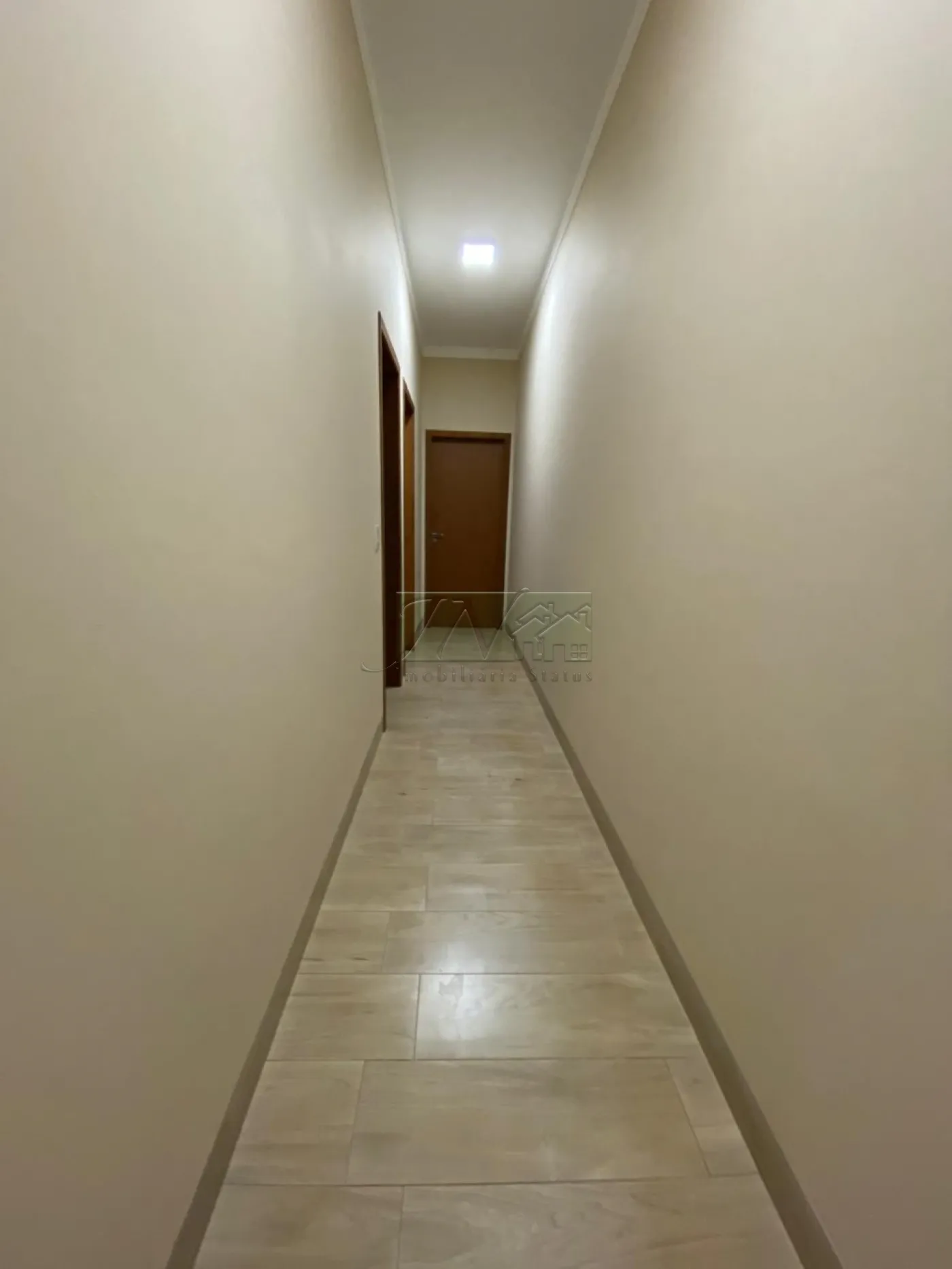Alugar Residenciais / Casas em Santa Cruz do Rio Pardo R$ 2.000,00 - Foto 8