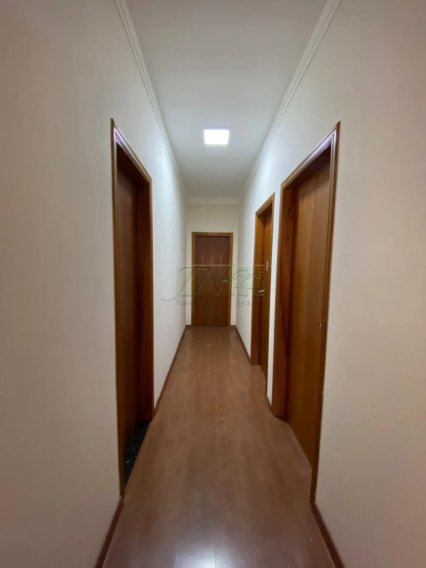 Alugar Residenciais / Casas em Santa Cruz do Rio Pardo R$ 2.600,00 - Foto 9