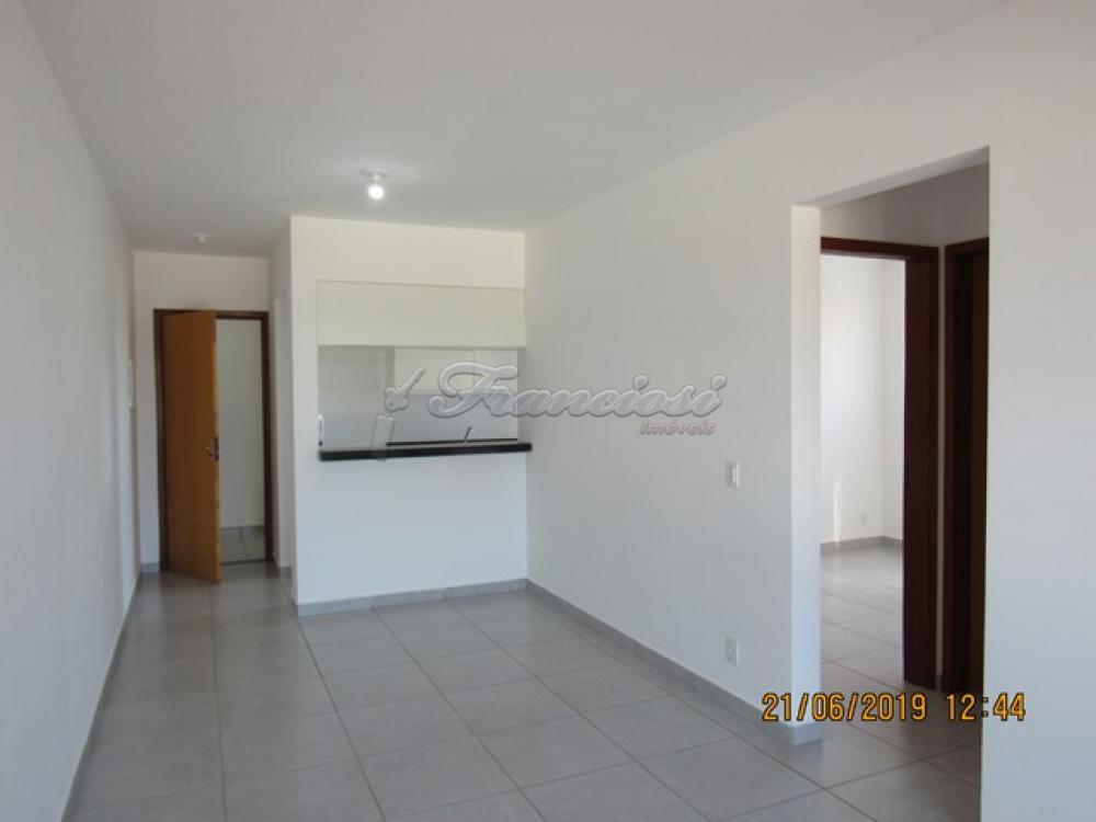 Comprar Apartamento / Condom&iacute;nio em Itapetininga R$ 290.000,00 - Foto 2