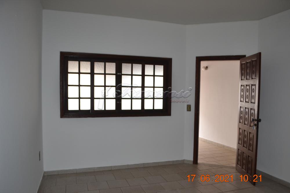 Alugar Casa / Padr&atilde;o em Itapetininga R$ 1.200,00 - Foto 1