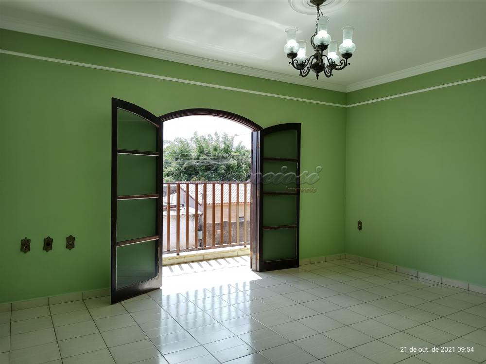 Alugar Casa / Padr&atilde;o em Itapetininga R$ 1.200,00 - Foto 2