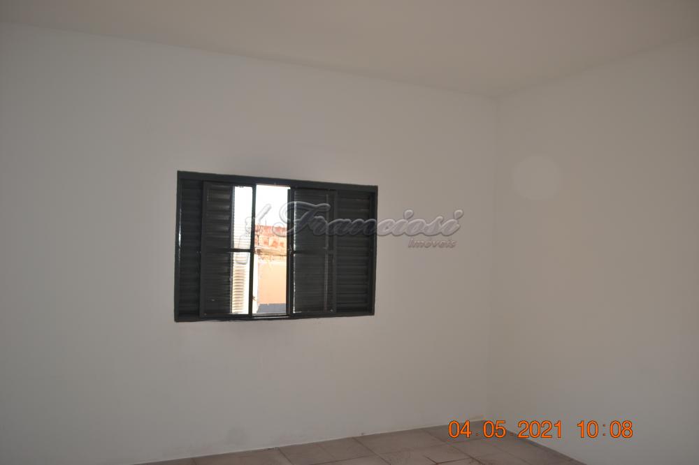 Alugar Casa / Padr&atilde;o em Itapetininga R$ 1.400,00 - Foto 5