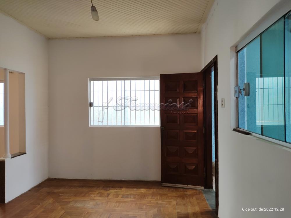 Alugar Casa / Padr&atilde;o em Itapetininga R$ 1.200,00 - Foto 2