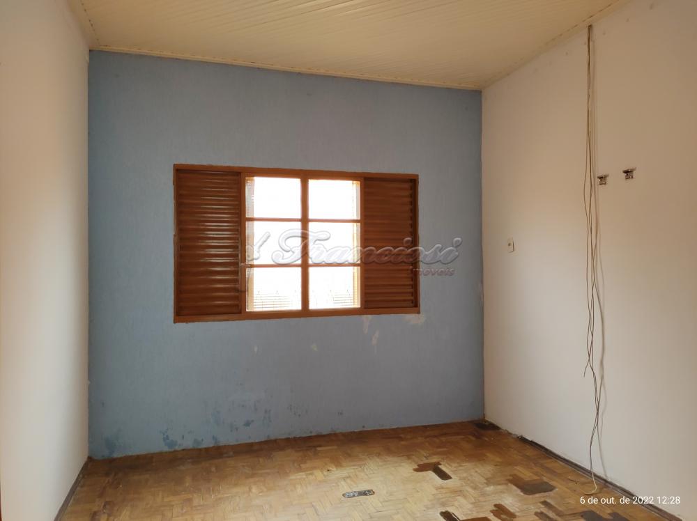 Alugar Casa / Padr&atilde;o em Itapetininga R$ 1.200,00 - Foto 3