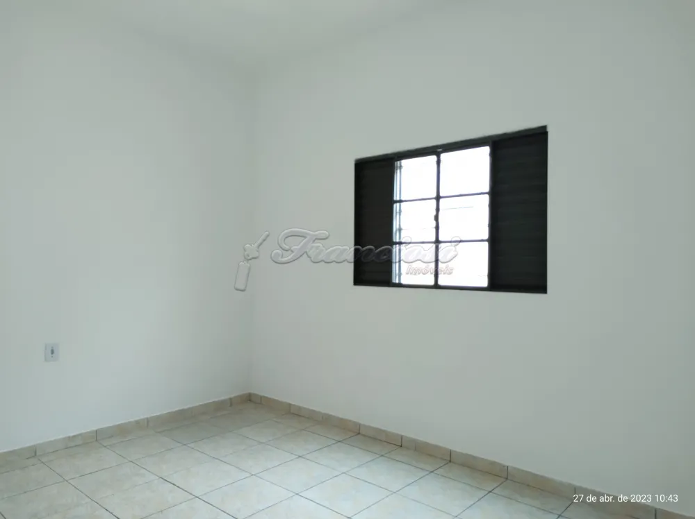 Alugar Casa / Padr&atilde;o em Itapetininga R$ 1.000,00 - Foto 5