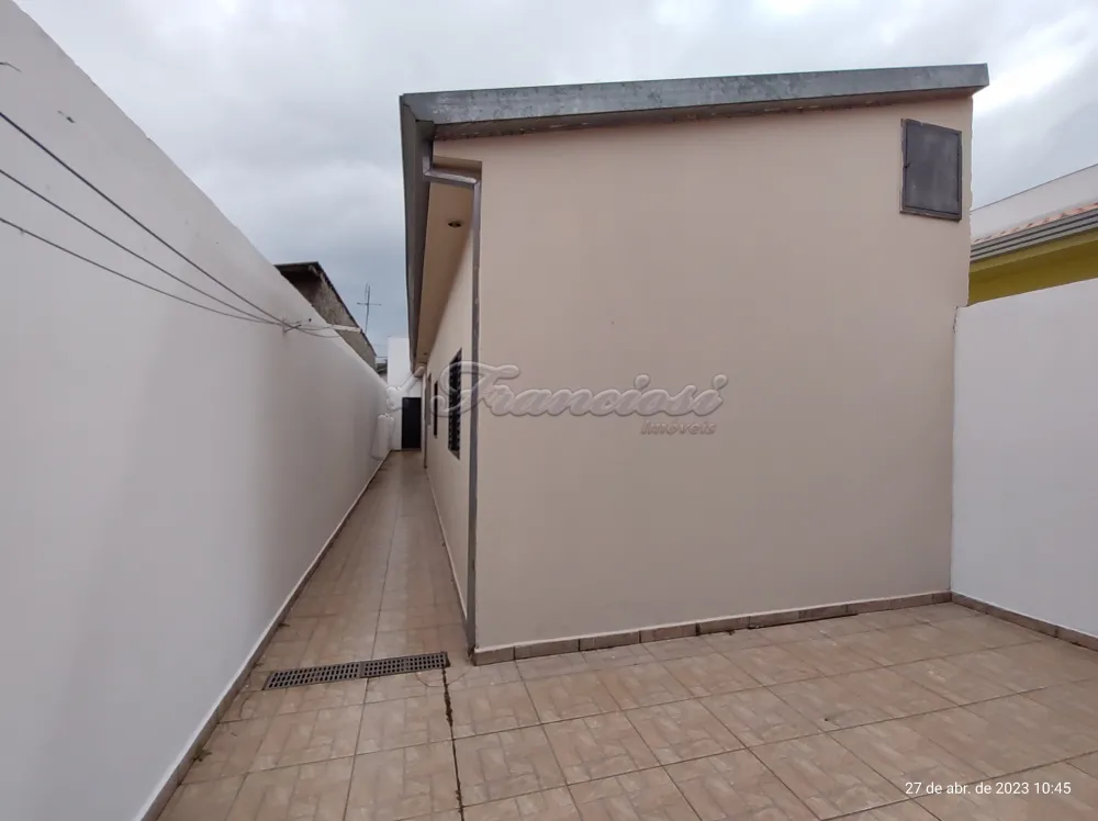 Alugar Casa / Padr&atilde;o em Itapetininga R$ 1.000,00 - Foto 10