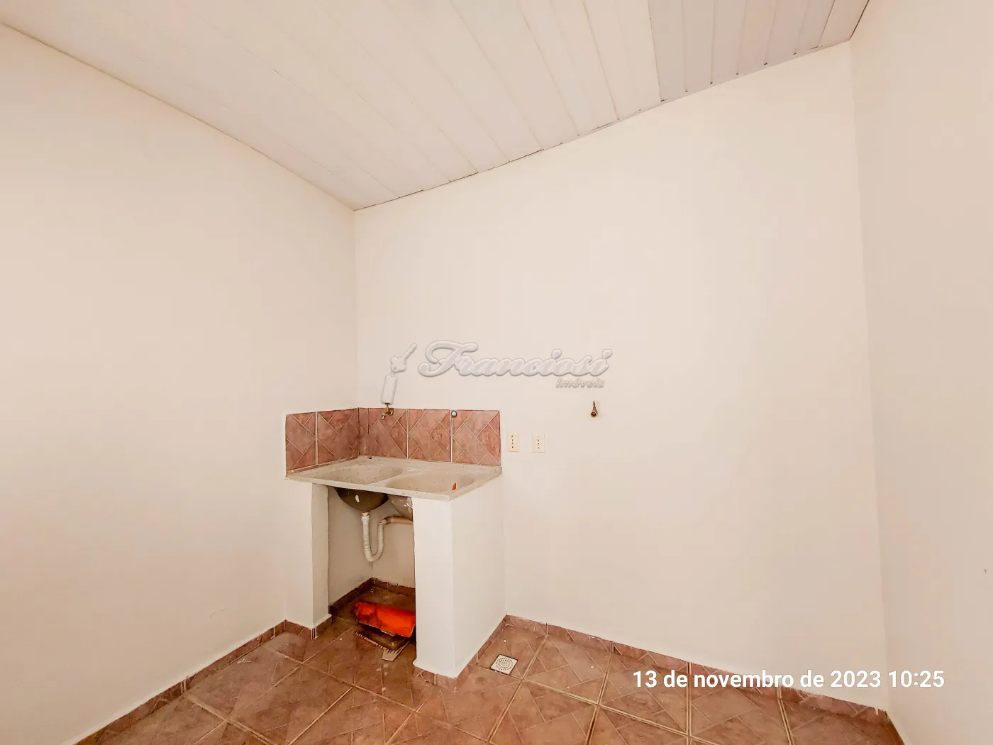 Alugar Casa / Padr&atilde;o em Itapetininga R$ 1.600,00 - Foto 15